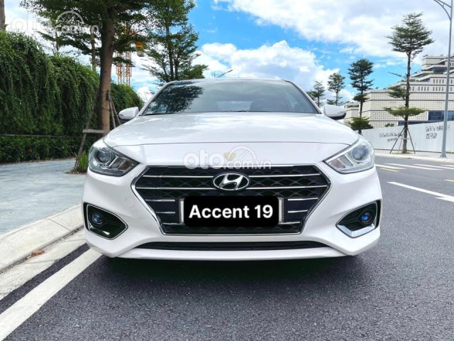 Bán xe Hyundai Accent ATH sản xuất năm 2019, màu trắng