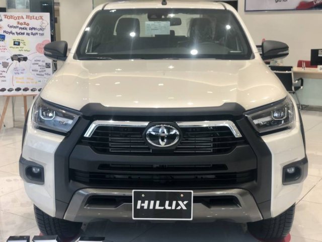 Cần bán Toyota Hilux 2.8 AT 4x4 năm 2020, màu trắng, nhập khẩu nguyên chiếc0