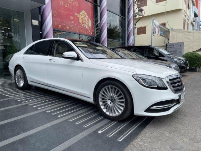 Cần bán Mercedes L đời 2020, màu trắng, nhập khẩu nguyên chiếc0