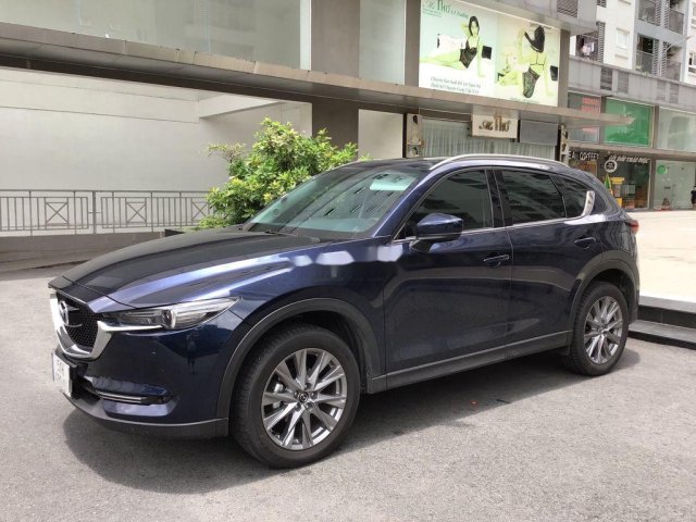 Cần bán xe Mazda CX 5 sản xuất 2020, màu đen0