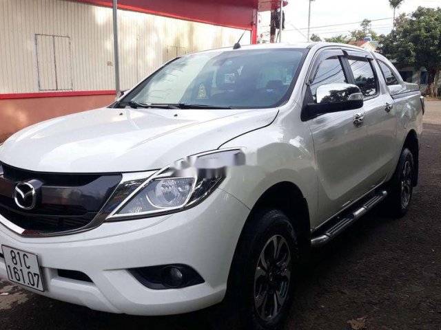 Bán Mazda BT 50 đời 2017, màu trắng, nhập khẩu nguyên chiếc  0