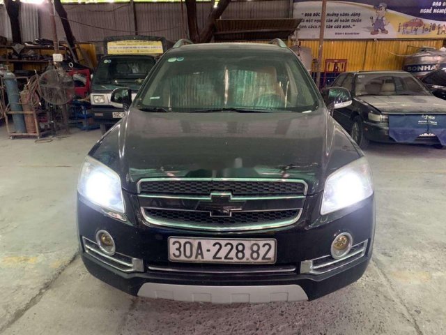 Cần bán gấp Chevrolet Captiva sản xuất 2010, màu đen, 300tr0