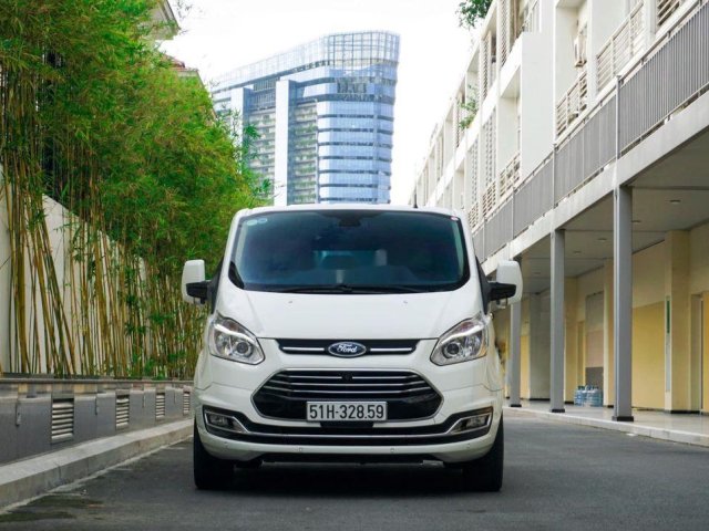 Cần bán lại xe Ford Tourneo 2020, màu trắng