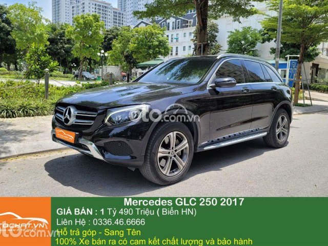 Bán ô tô Mercedes GLC250 năm 2017, màu đen số tự động0