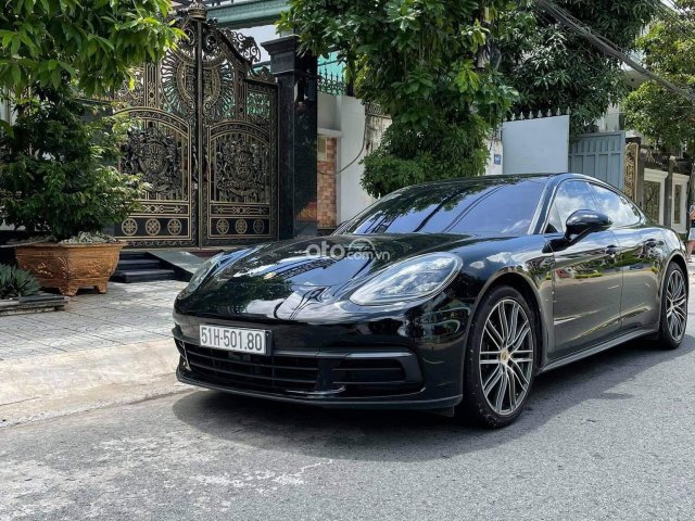 Porsche Panamera model 20180