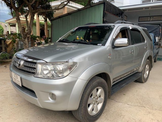 Bán Toyota Fortuner đời 2010, màu xám, nhập khẩu nguyên chiếc  0