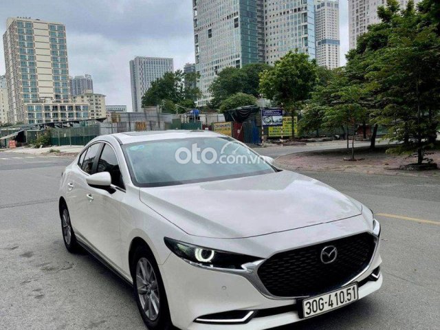 Cần bán lại xe Mazda 3 sản xuất 2020, màu trắng0