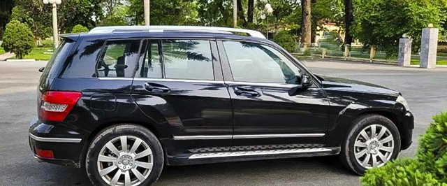 Bán Mercedes đời 2009, màu đen còn mới, giá tốt