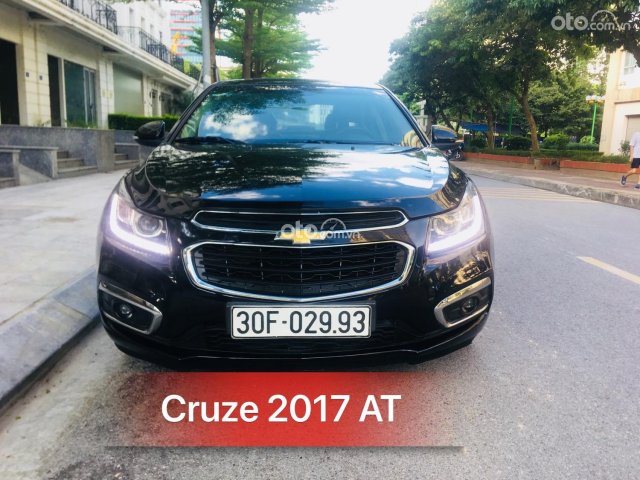 Xe Chevrolet Cruze đăng ký lần đầu 2017 xe gia đình giá chỉ 425tr