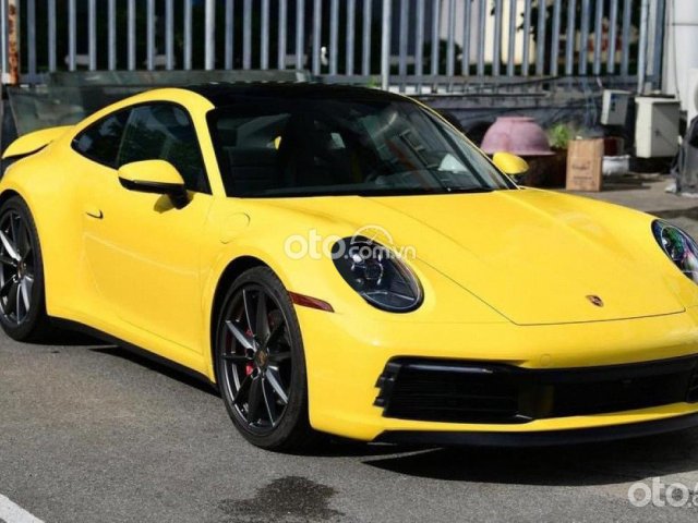 Bán xe Porsche 911 Carrera S 2021, màu vàng, nhập khẩu0