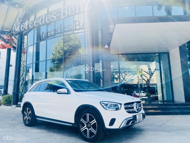 Bán Mercedes- Benz GLC200 4Matic đời 2021 siêu lướt chính hãng An Du, trả góp 70% giá trị xe, giao xe toàn quốc0