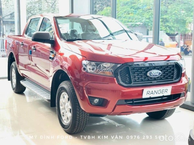Bán xe Ford Ranger XLT 2.2AT 4x2 đời 2021, màu đỏ0