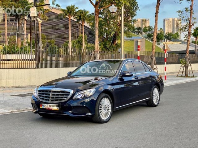 Xe Mercedes C250 Exclusive đời 2016, màu xanh lam