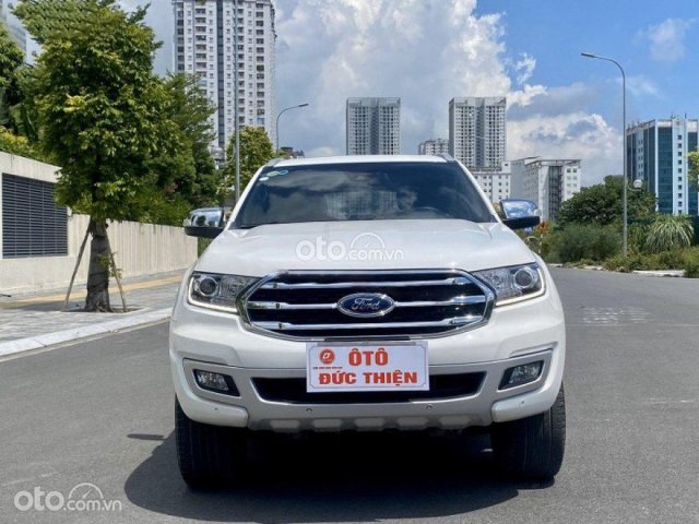 Bán xe Ford Everest Titanium 2.0L 4x4 AT đời 2019, màu trắng, xe nhập