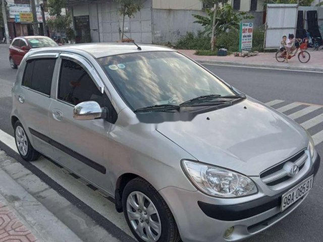 Cần bán Hyundai Getz năm sản xuất 2008, màu bạc0