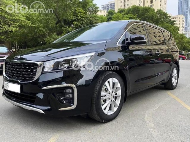 Bán ô tô Kia Sedona 2.2 DAT Luxury đời 2019, màu đen