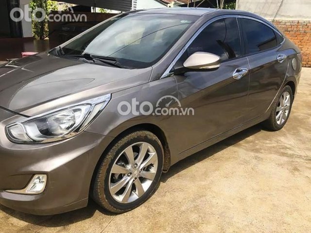 Cần bán xe Hyundai Accent 1.4 MT sản xuất năm 2012, màu xám, nhập khẩu nguyên chiếc chính chủ0