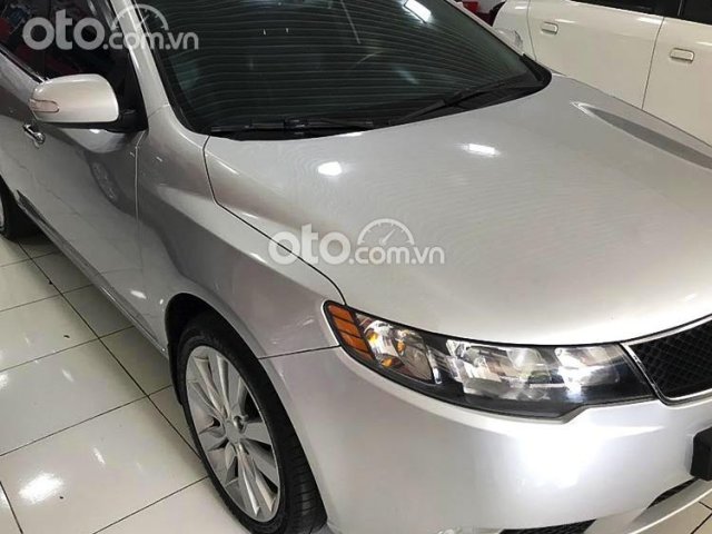 Bán Kia Forte SLi 1.6 AT sản xuất năm 2009, màu bạc, nhập khẩu 0