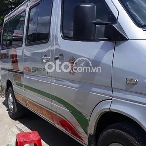 Xe Mercedes Sprinter sản xuất năm 2011, màu bạc chính chủ giá cạnh tranh0