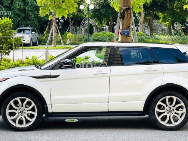 Cần bán LandRover Range Rover Evoque Dynamic sản xuất năm 2012, màu trắng, nhập khẩu nguyên chiếc