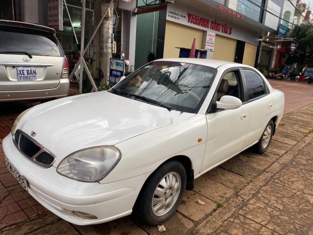 Xe Daewoo Nubira sản xuất 2001, màu trắng0