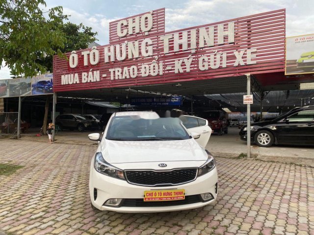 Cần bán xe Kia Cerato MT đời 2016, màu trắng còn mới0