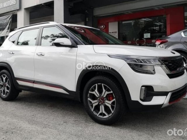 Bán xe Kia Seltos 1.6 Premium năm 2021, màu trắng, 709tr0