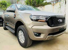 Cần bán xe Ford 462 XLT 2.0L Limited 4x4 AT sản xuất 2021, màu vàng cát0