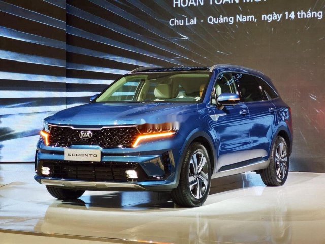 Cần bán Kia Sorento năm sản xuất 2021 giá ưu đãi0