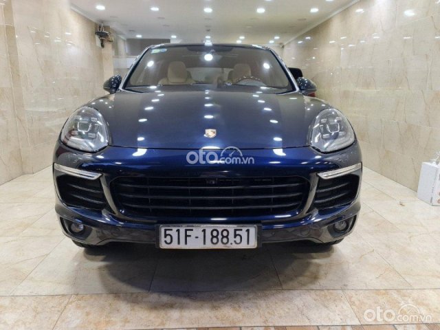 Cần bán xe Porsche Cayenne sản xuất năm 2016, màu xanh lam, xe nhập0