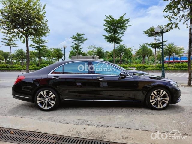 Cần bán gấp Mercedes S500 đời 2015, màu đen