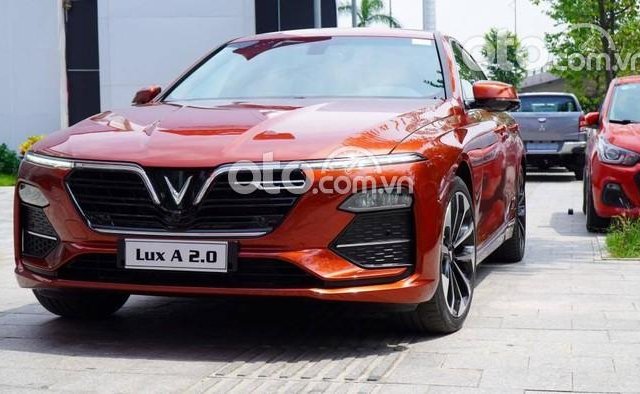 Cần bán xe VinFast LUX A2.0 đời 2021, màu cam, bản tiêu chuẩn0