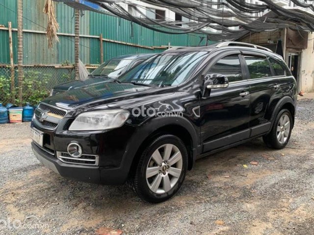 Cần bán xe Chevrolet Captiva LTZ Maxx 2.4 AT đời 2010, màu đen số tự động, 258tr0