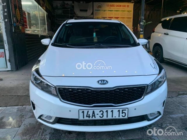 Bán Kia Cerato đời 2018, màu trắng, giá tốt0