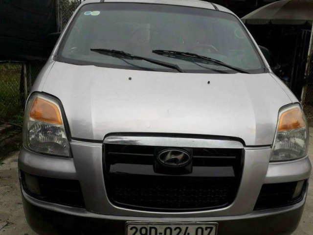 Bán Hyundai Grand Starex năm sản xuất 2004, màu xám, nhập khẩu