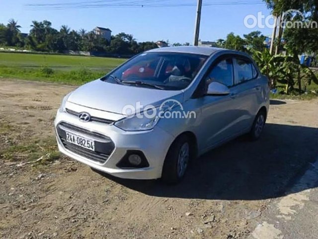 Cần bán xe Hyundai Grand i10 1.2 MT Base năm sản xuất 2016, màu bạc, nhập khẩu nguyên chiếc0