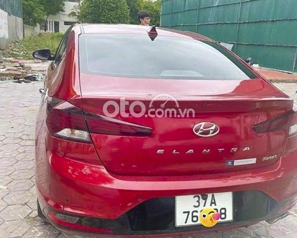 Xe Hyundai Elantra Sport 1.6 AT năm sản xuất 2020, màu đỏ, 628tr