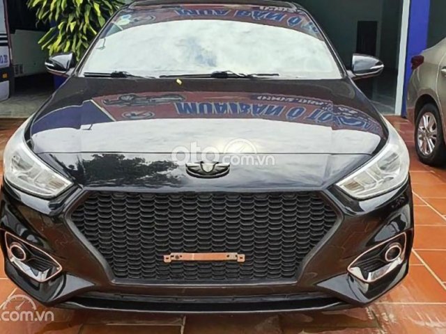 Cần bán gấp Hyundai Accent 1.4 AT sản xuất năm 2019, màu xám giá cạnh tranh0