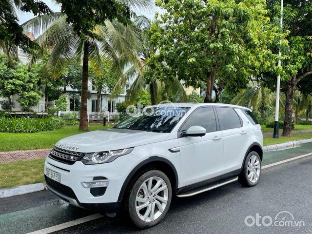 Bán xe Land Rover Discovery sản xuất năm 2016, màu trắng0