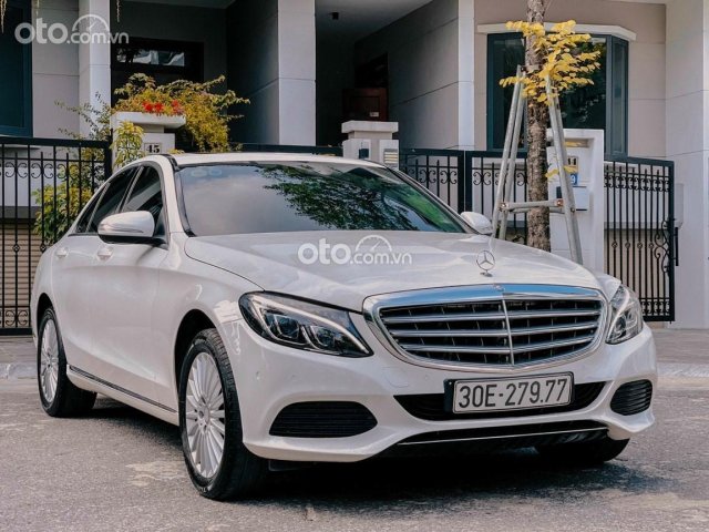 Xe Mercedes C250 Exclusive năm 2015, màu trắng, xe nhập