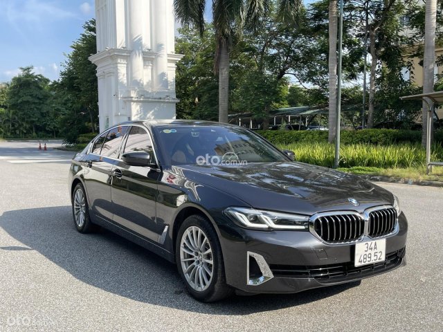 Cần bán xe BMW 520i đăng ký lần đầu 2021 xe gia đình giá chỉ 2 tỷ 450tr