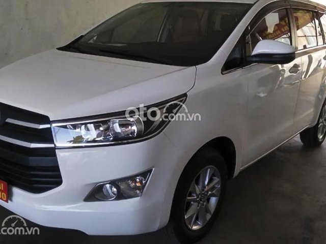 Cần bán lại xe Toyota Innova đời 2019, màu trắng chính chủ, giá chỉ 605 triệu0