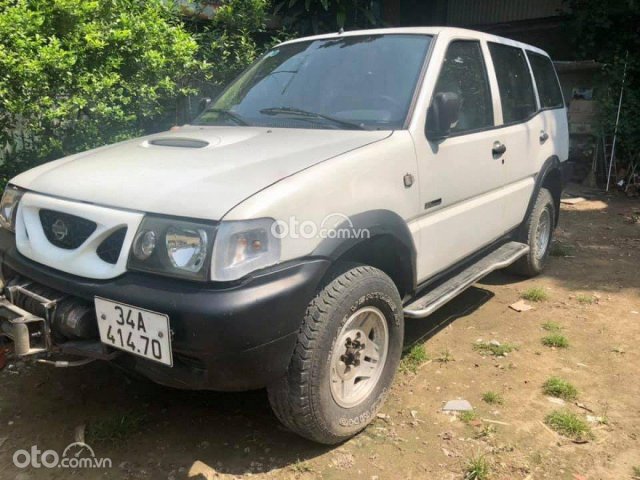 Bán Nissan Terrano II 2.7 MT đời 2000, màu trắng, nhập khẩu, 215 triệu0