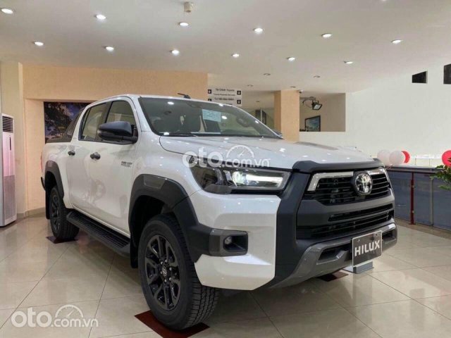 Cần bán Toyota Hilux 1 cầu tự động đời 2021, màu trắng, nhập khẩu nguyên chiếc