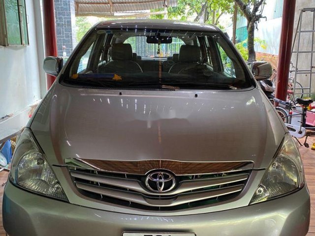 Bán xe Toyota Innova đời 2010, màu bạc, nhập khẩu còn mới, 335 triệu0