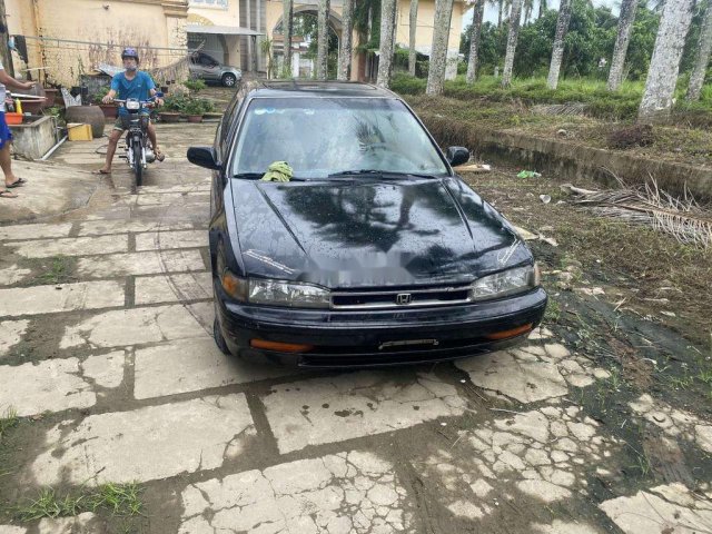 Cần bán gấp Honda Accord sản xuất 1989, nhập khẩu nguyên chiếc giá cạnh tranh0