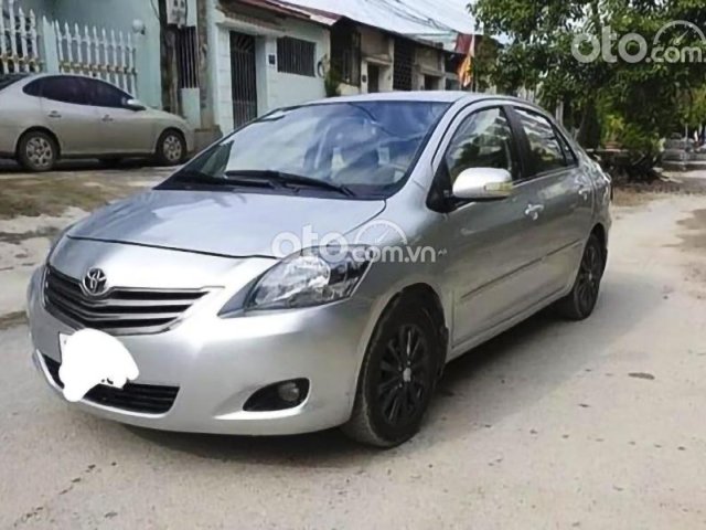 Bán Toyota Vios năm 2013, màu bạc, giá chỉ 300 triệu0