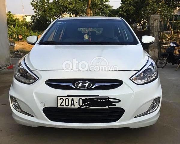 Cần bán xe Hyundai Accent 1.4 AT năm sản xuất 2014, màu trắng, nhập khẩu 0