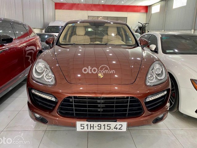 Cần bán gấp Porsche Cayenne MT sản xuất 2012, màu nâu, xe nhập còn mới0