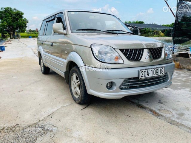 Cần bán Mitsubishi Jolie SS sản xuất năm 2004, màu xám số sàn, 130tr